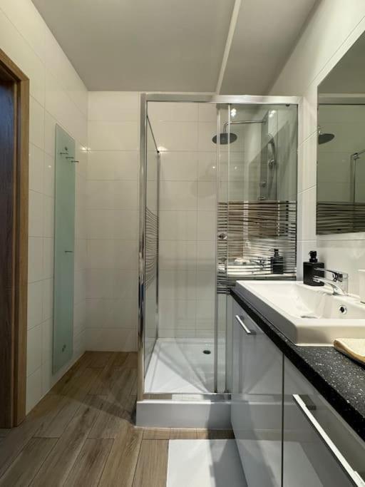 Danka 6Th Floor Chic Apartment Krakow Luaran gambar